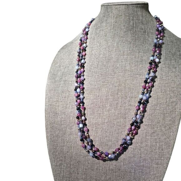 Vintage 70s Lavendar Triple Strand Bead Necklace - Picture 13 of 14